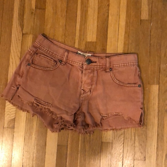 Free people pink jean shorts - Picture 1 of 3